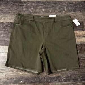 Westbound Women's Olive Green High Rise Relaxed Fit Bermuda Short Size 24W NWT